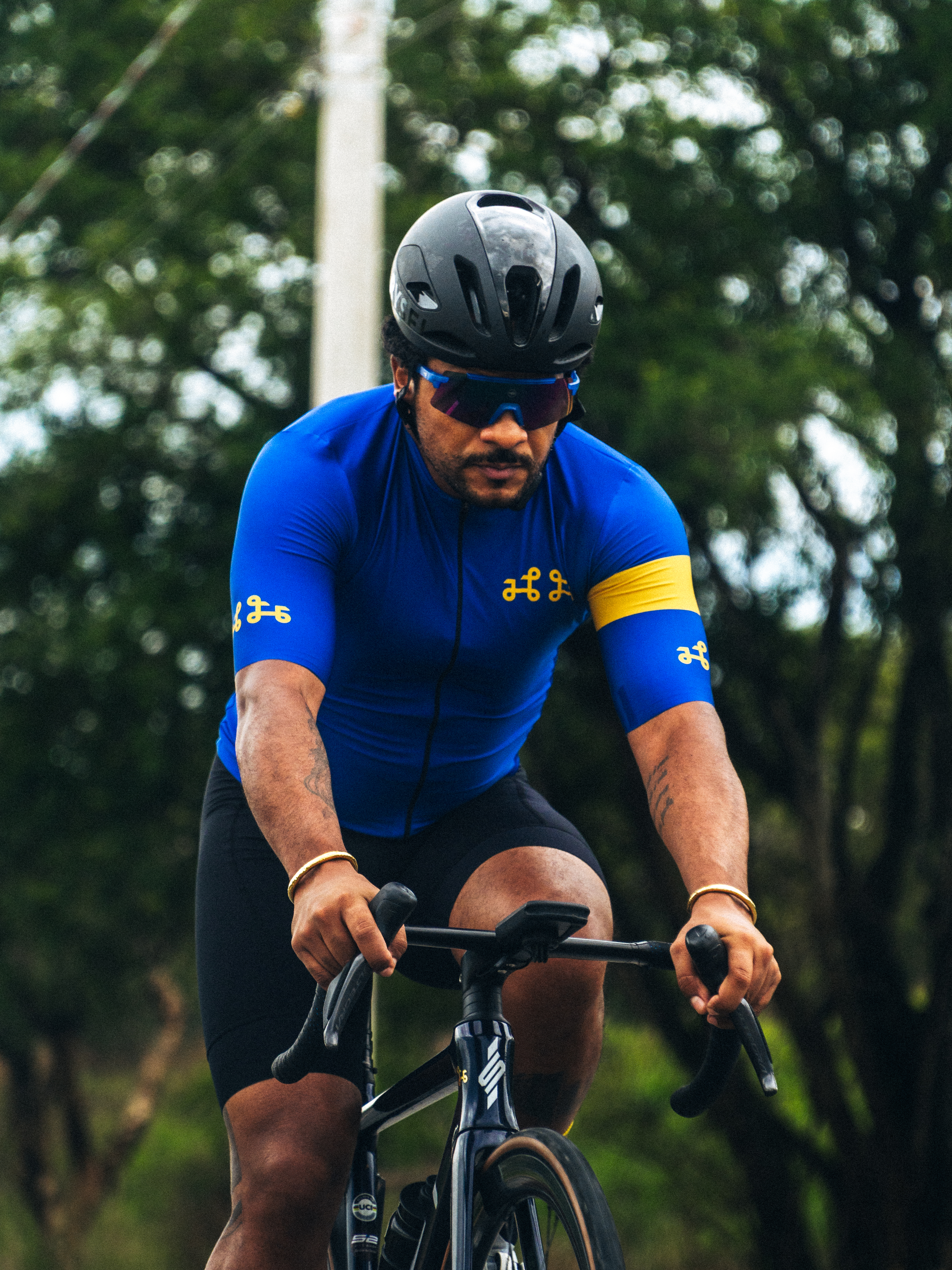 Jorge Bernardo — ciclista, jersey azul